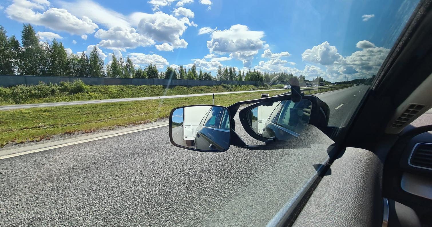 Tien p&auml;&auml;ll&auml;